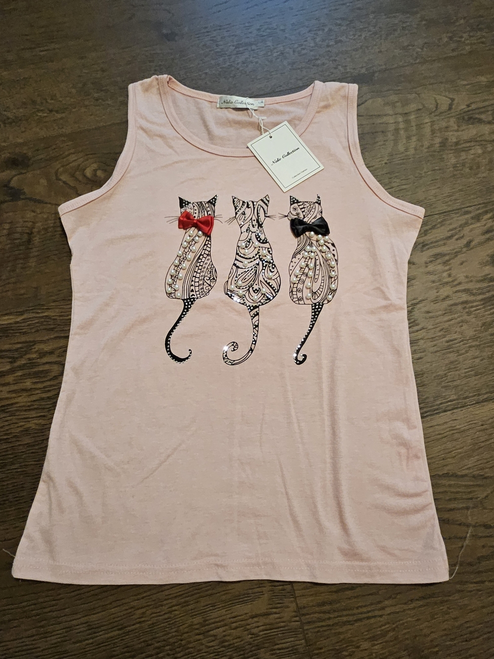 IC COLLECTION Light Pink Tank Top with Cat Trio Embellishment